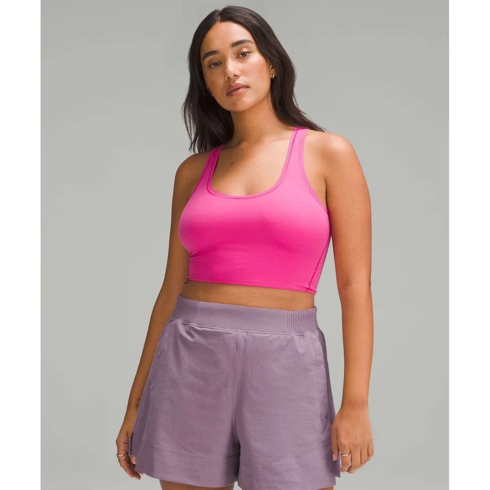 lululemon athletica looks like